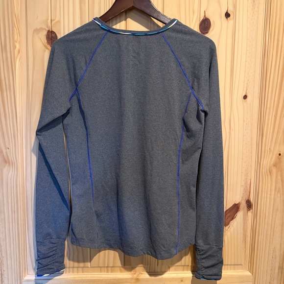 The North Face Long Sleeve Performance Base Layer Gray w/ Blue‎ Stitching Size L - Picture 2 of 9